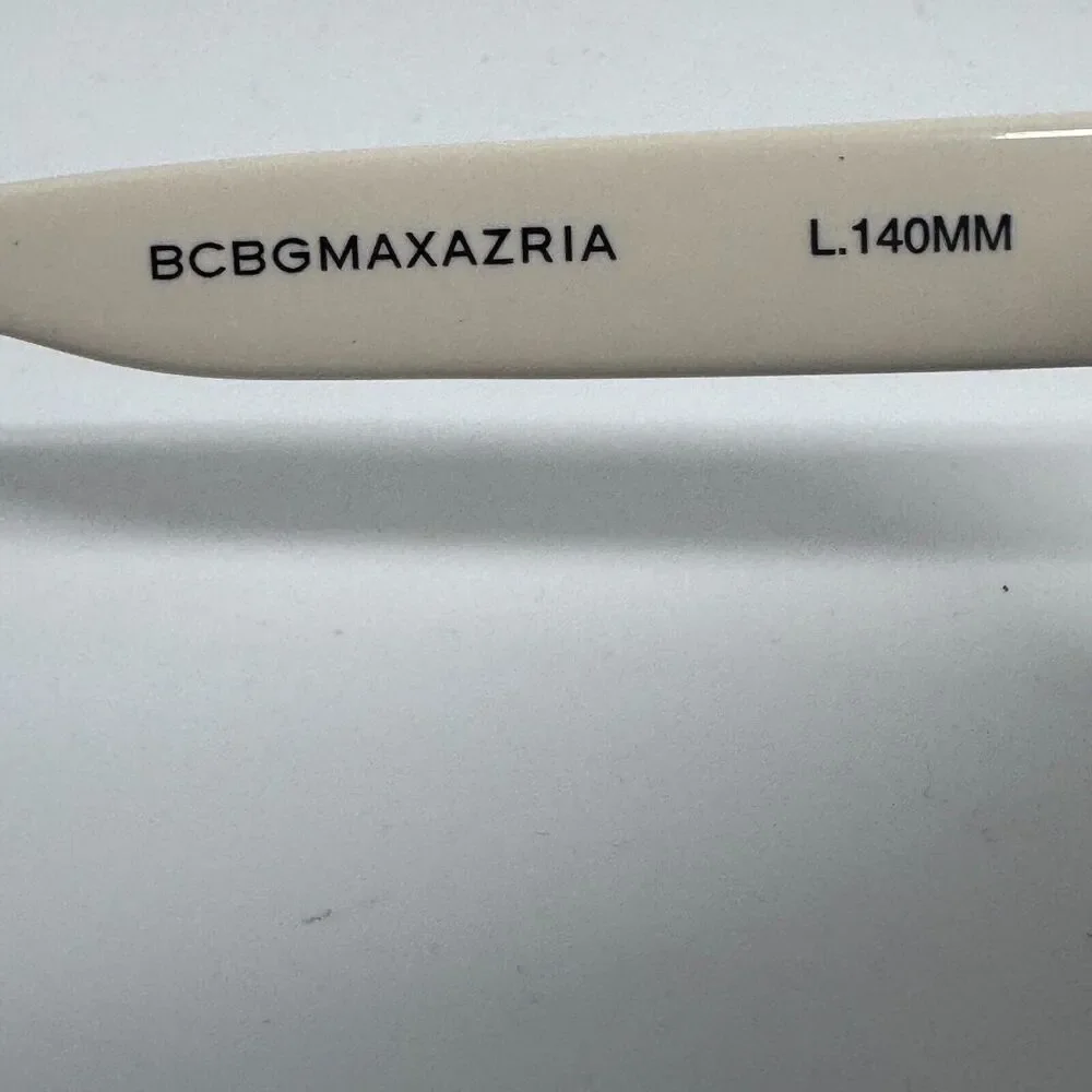 BCBGMAXAZRIA Sunglasses AMAZE IVORY LAMINATE Shiny Square with Green Lens H16601